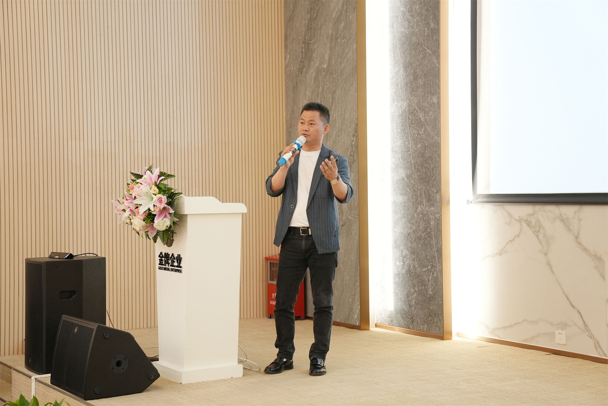 聚勢謀遠 戰(zhàn)贏未來|德利豐創(chuàng)新運營中心評審會議圓滿舉辦！(圖5)