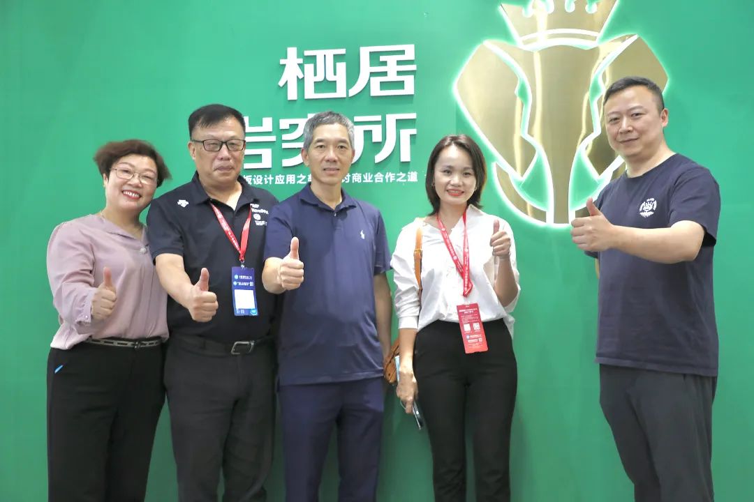 實(shí)力綻放 巖領(lǐng)未來(lái) | 德利豐X2022廣州建博會(huì)圓滿收官！(圖3)