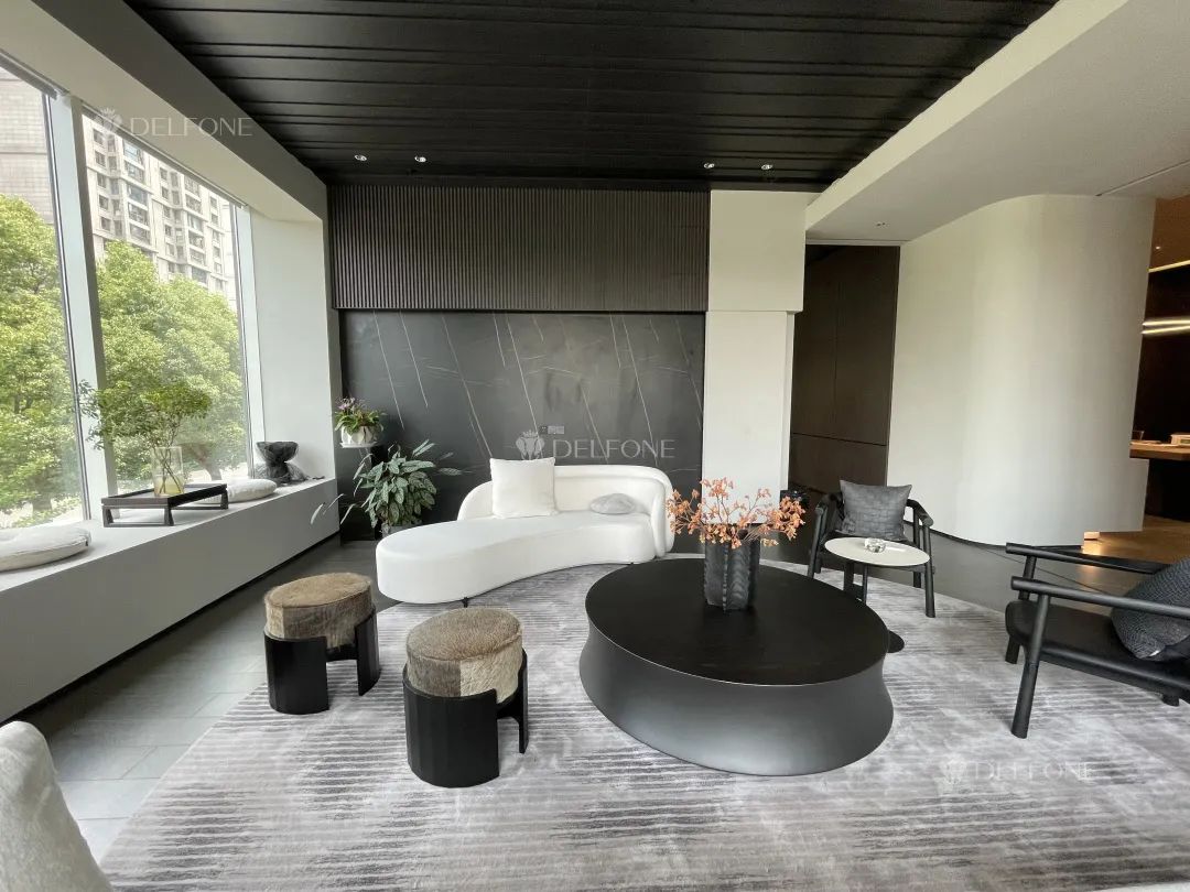 DELFONE案例分享 | 現(xiàn)代簡(jiǎn)約風(fēng) X 設(shè)計(jì)工作室，巖繹至美辦公環(huán)境