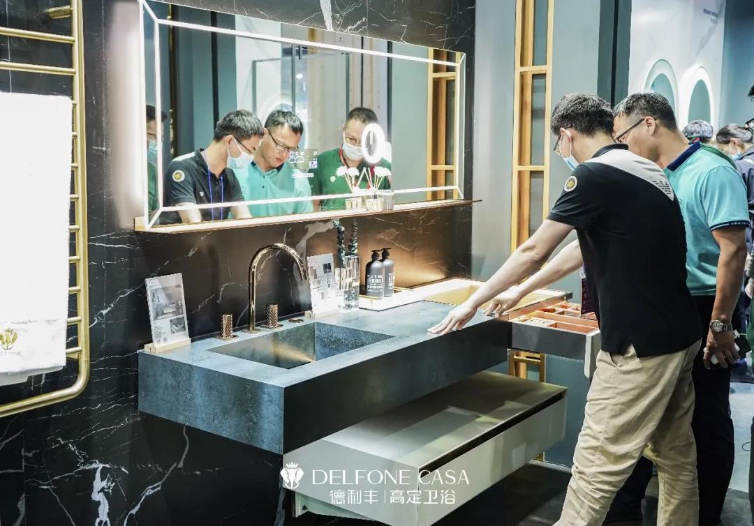 智空間，質(zhì)體驗 | 德利豐高定衛(wèi)浴驚艷亮相，引爆上海廚衛(wèi)展(圖4)
