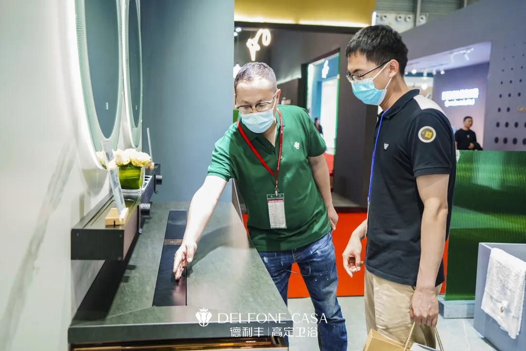 智空間，質(zhì)體驗 | 德利豐高定衛(wèi)浴驚艷亮相，引爆上海廚衛(wèi)展(圖13)