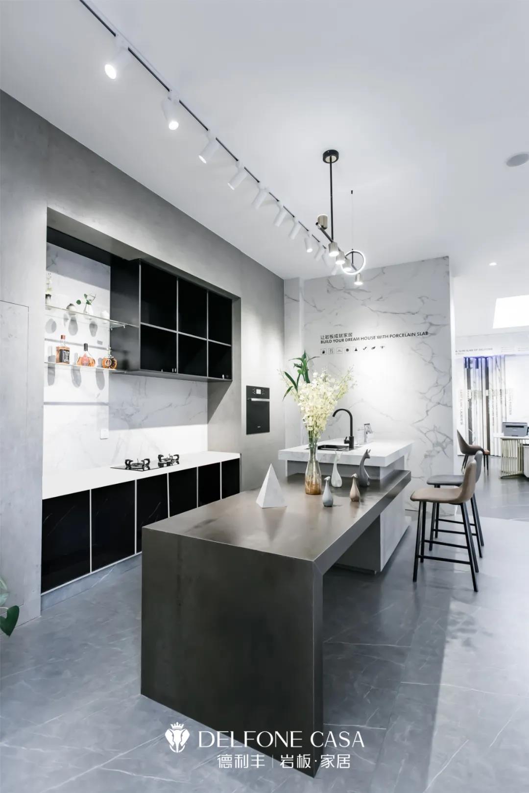 探店速遞 | 尋覓高定空間與巖板美學(xué)的交匯之作(圖6) 探店速遞 | 尋覓高定空間與巖板美學(xué)的交匯之作(圖6)