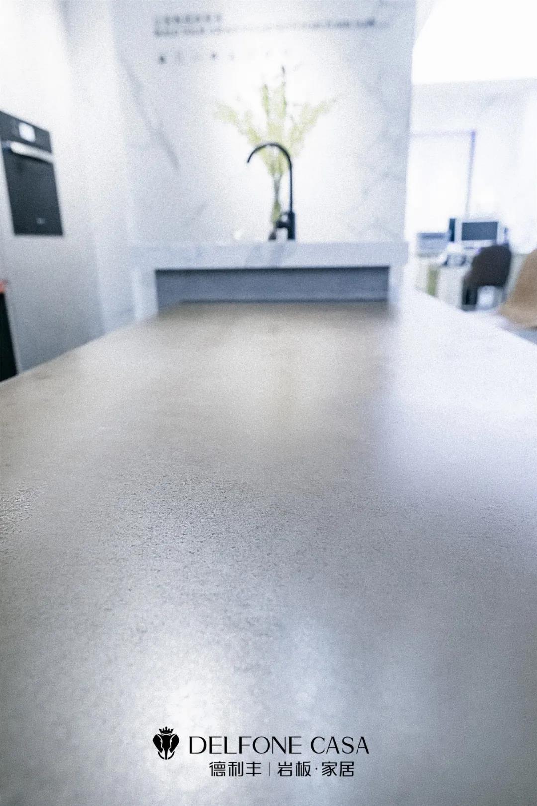 探店速遞 | 尋覓高定空間與巖板美學(xué)的交匯之作(圖7) 探店速遞 | 尋覓高定空間與巖板美學(xué)的交匯之作(圖7)