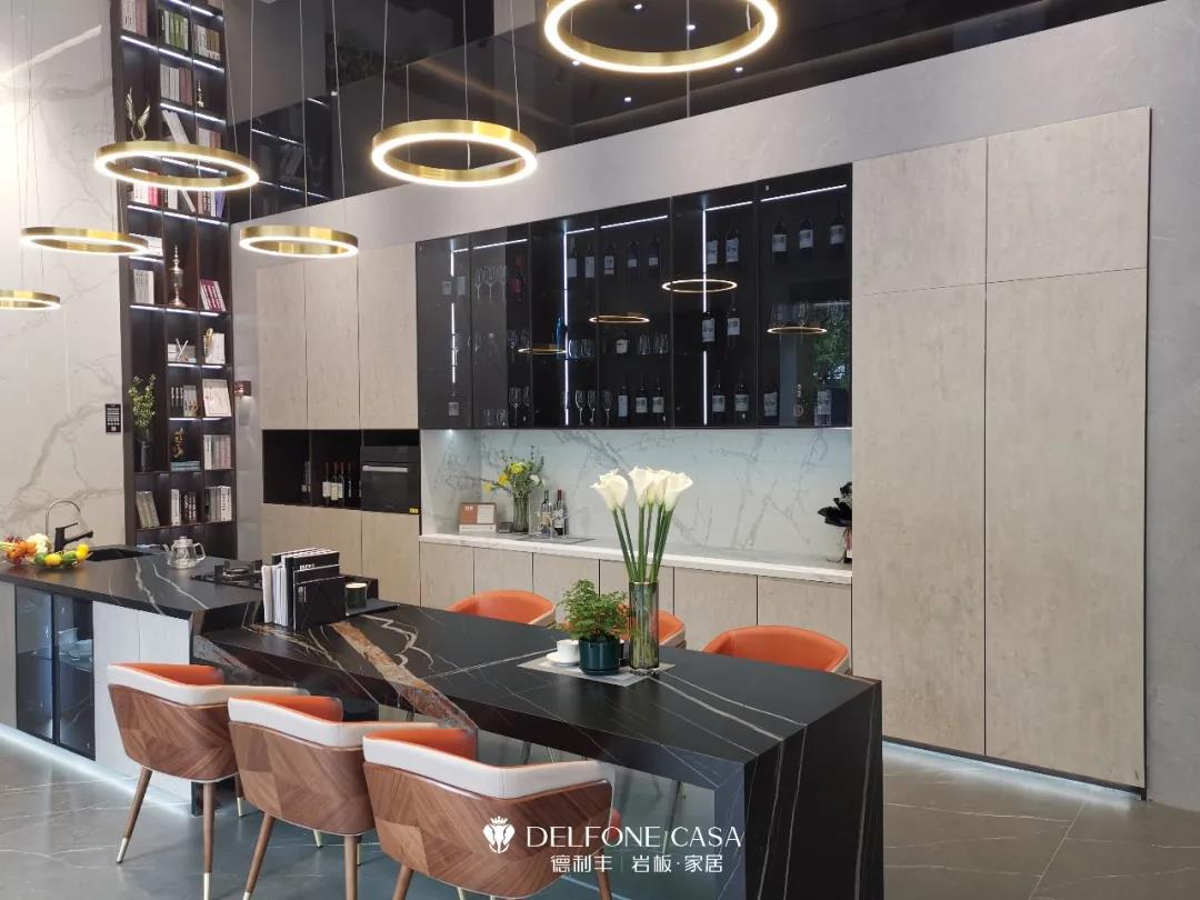 探店速遞 | 德利豐鷹潭巖板展館，讓巖板成就優(yōu)雅家居(圖3)