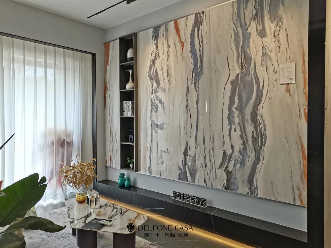 探店速遞 | 德利豐滕州巖板展館，呈現(xiàn)獨(dú)特空間美感(圖2)