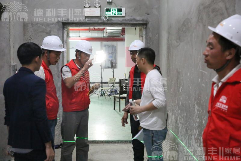 【揭秘】德利豐大巖板鋪貼視頻花絮，速速圍觀(圖5)