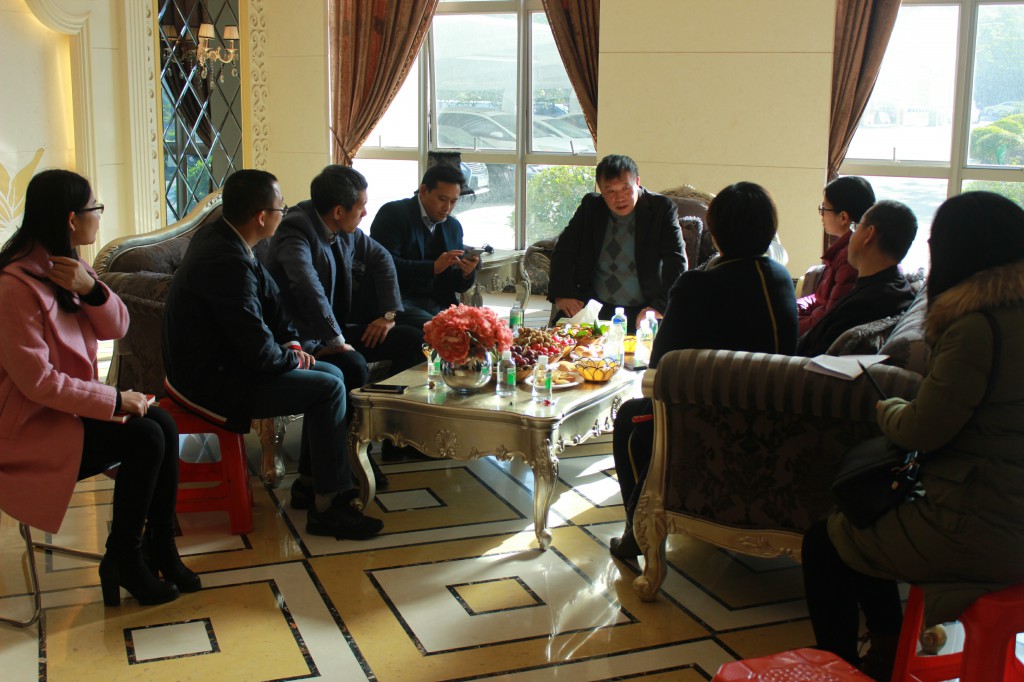 建材界“大腦”齊聚德利豐家居生產(chǎn)基地，力贊(圖2)