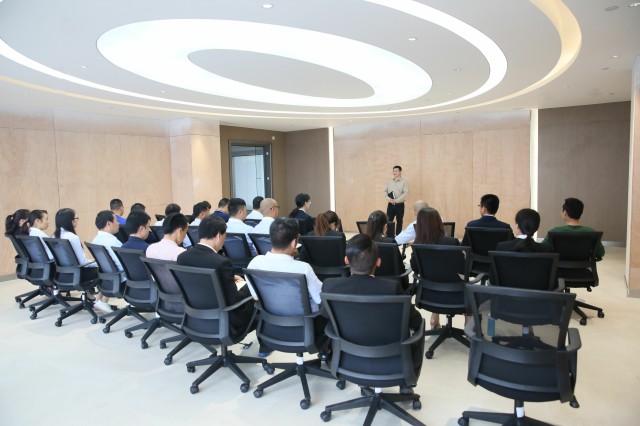 德利豐家居吹響2018戰(zhàn)斗的號(hào)角——3月動(dòng)員大會(huì)圓(圖9)