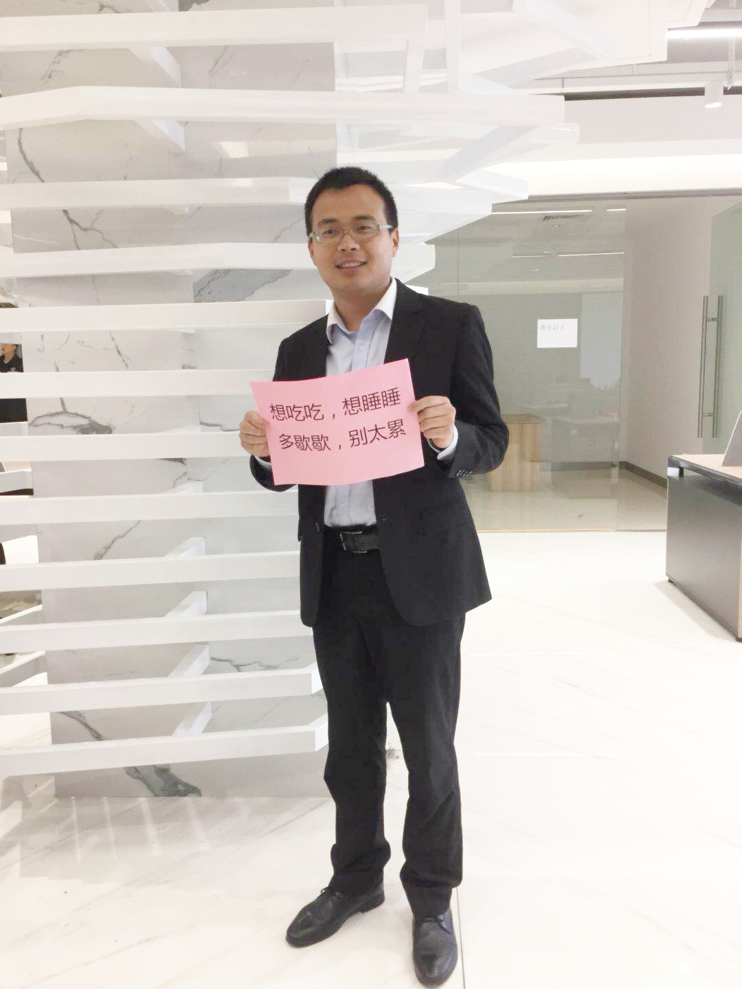 女神節(jié)|春風(fēng)桃花十里，不如美麗的你(圖1)