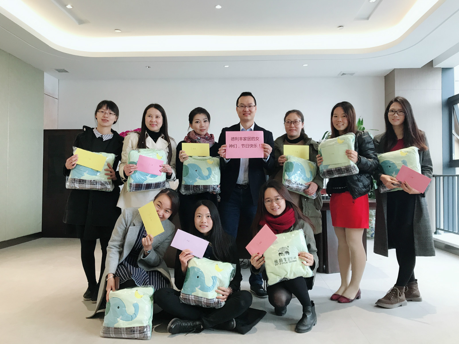 女神節(jié)|春風(fēng)桃花十里，不如美麗的你(圖5)