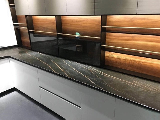 大巖板應(yīng)用案例|創(chuàng)新和顛覆，德利豐大巖板櫥柜(圖6)