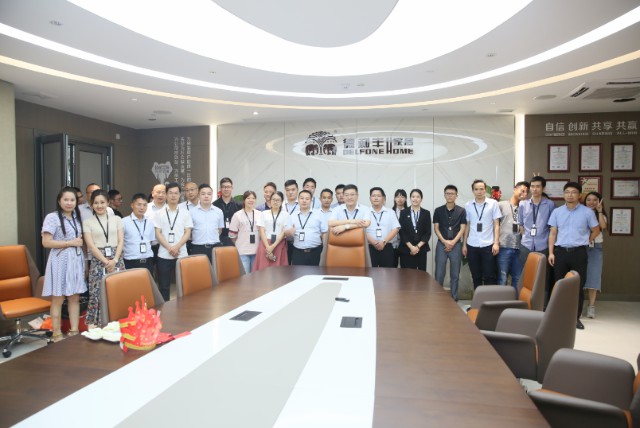 德利豐家居7月總結(jié)會暨員工生日會凝心聚力，為(圖6)