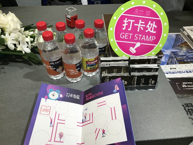 引領(lǐng)行業(yè)大風(fēng)尚—德利豐家居霸氣亮相上海設(shè)計(圖8) 引領(lǐng)行業(yè)大風(fēng)尚—德利豐家居霸氣亮相上海設(shè)計(圖8)