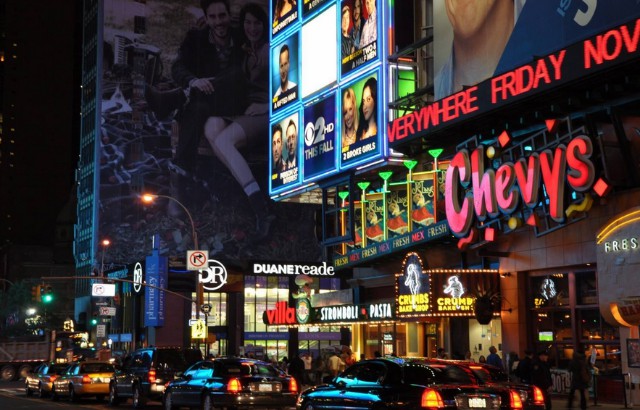 燃爆了！德利豐家居驚艷紐約時代廣場，走出國(圖1)