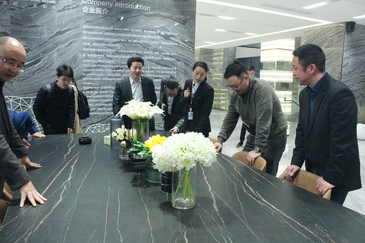 融創(chuàng)集團(tuán)領(lǐng)導(dǎo)一行到金牌企業(yè)參觀考察，共謀合(圖7)