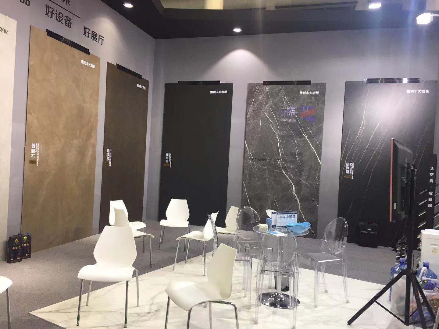 2019廈門石材展開展首日，德利豐大巖板強(qiáng)勢來襲(圖6)