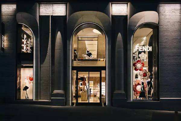 德利豐大巖板助力綠城集團打造“藝術館式”售(圖2)