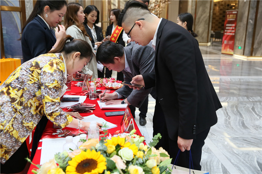 一口氣簽了8家戰(zhàn)略合作協(xié)議，金牌企業(yè)開(kāi)啟雙贏(圖1)