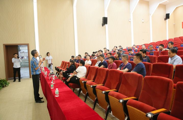 致勝未來(lái)，2019必須打贏的仗 記2019年金牌商學(xué)院(圖18)