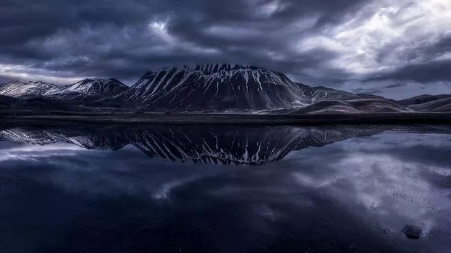 <巖石系列·產(chǎn)品賞析> 時(shí)光留下的痕跡，是石紋里(圖4)