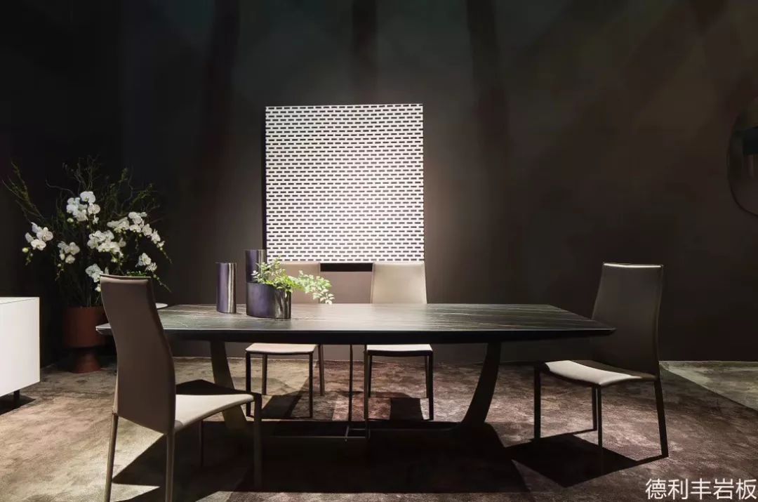 為何大家說：一種叫德利豐巖板，一種叫其他巖