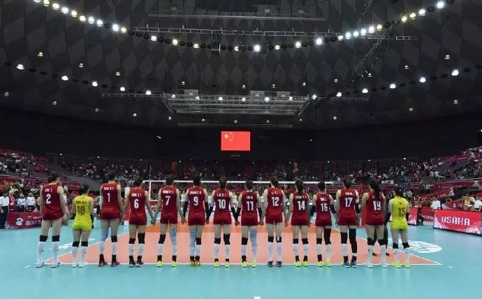 十一連勝慶“十一”，學(xué)女排，見行動(dòng)。(圖1)