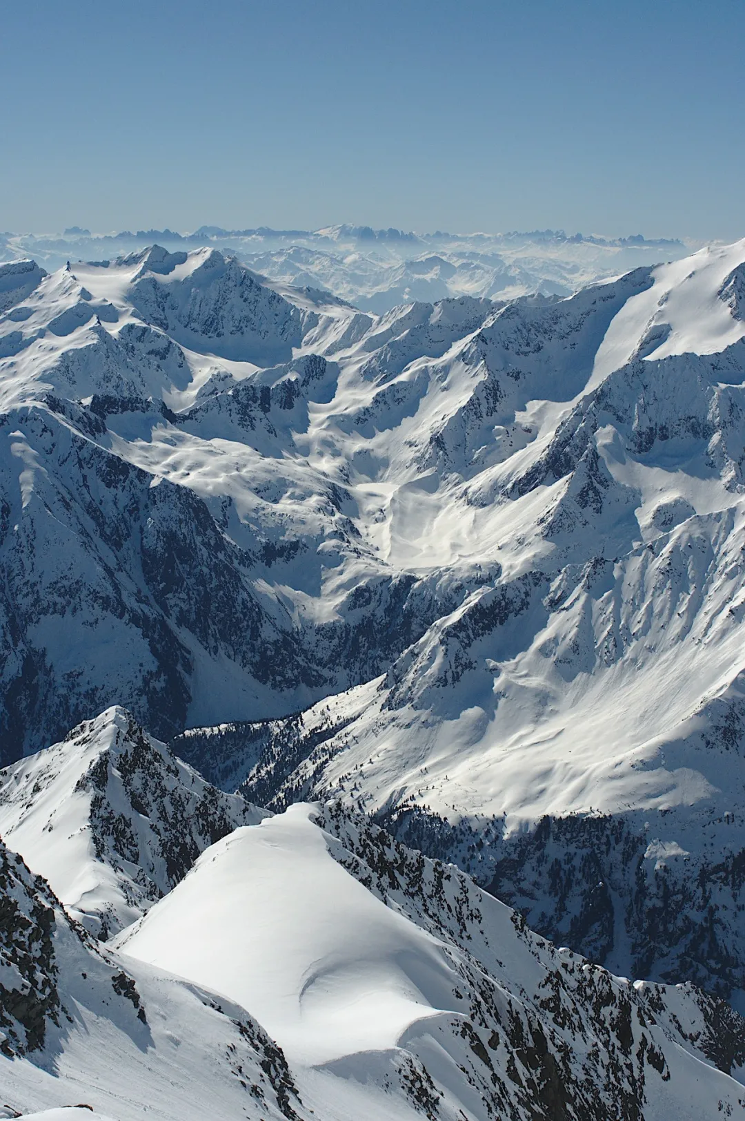 DELFONE新品 | 沃野千里，六片任意無(wú)限連紋，打造連貫壯麗的空間景觀(圖2)