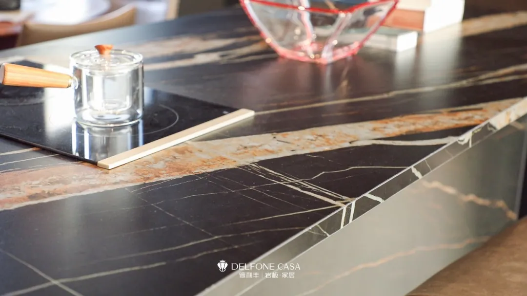 家裝案例 | 高級(jí)雅致的大平層別墅，演繹一半設(shè)計(jì)，一半藝術(shù)(圖7)