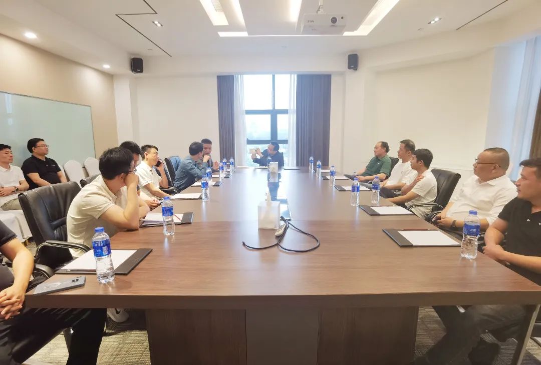 巖領(lǐng)大勢(shì)，榮耀同行 | 2024德利豐經(jīng)銷商財(cái)富交流會(huì)·長沙站圓滿舉行(圖10)