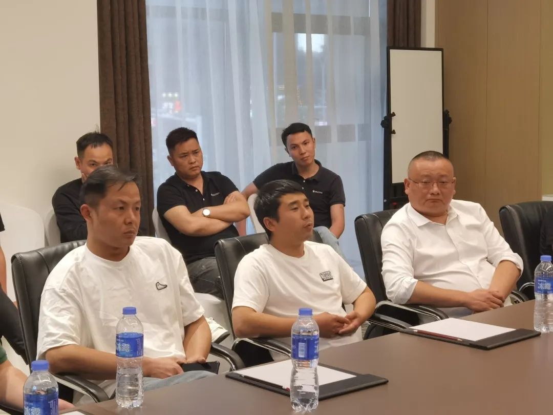 巖領(lǐng)大勢(shì)，榮耀同行 | 2024德利豐經(jīng)銷商財(cái)富交流會(huì)·長沙站圓滿舉行(圖14)