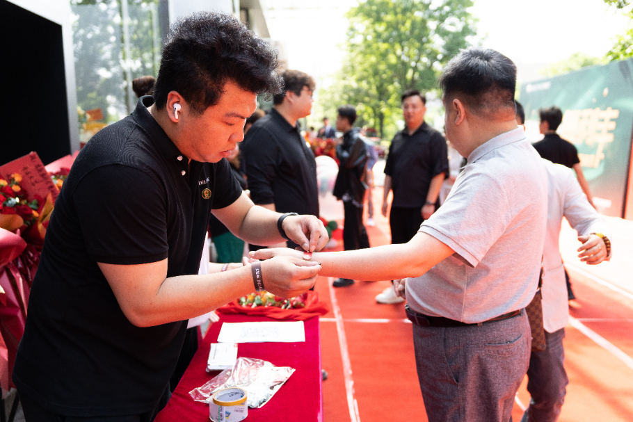 德利豐寧波旗艦店盛大開業(yè) | 以設計之名，巖造家居美學(圖7)